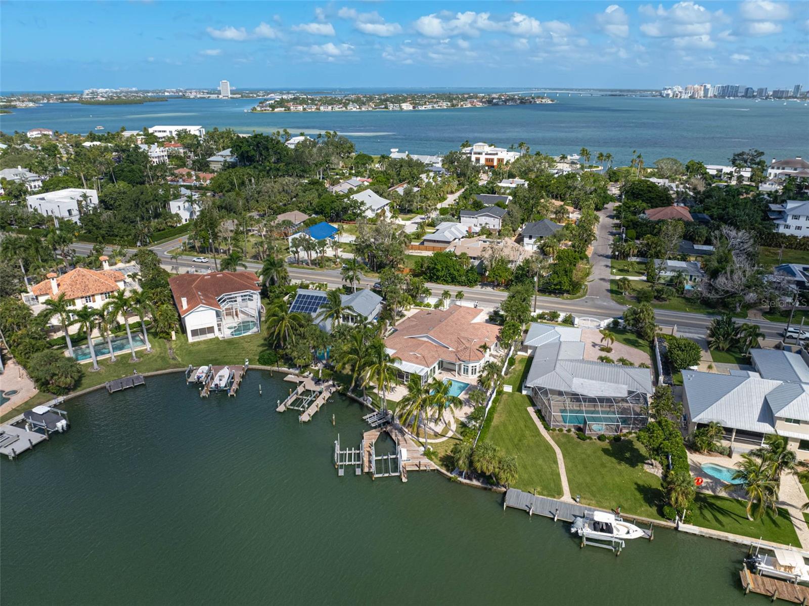 BAY ISLAND SHORES - Residential