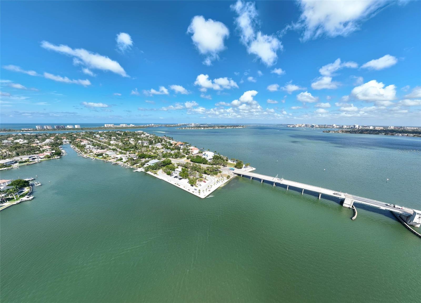 BAY ISLAND SHORES - Residential
