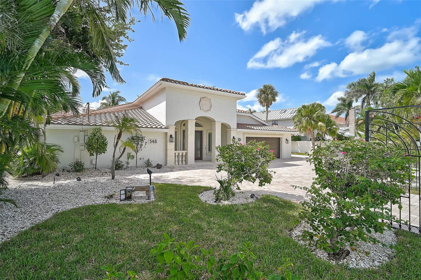 BAY ISLAND SHORES - Residential