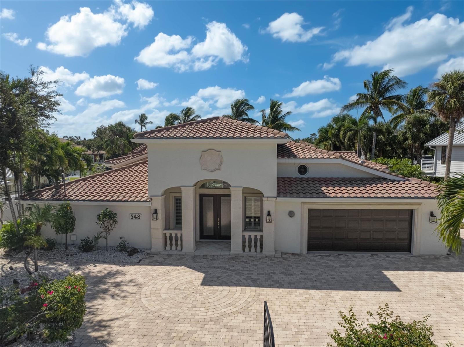 BAY ISLAND SHORES - Residential