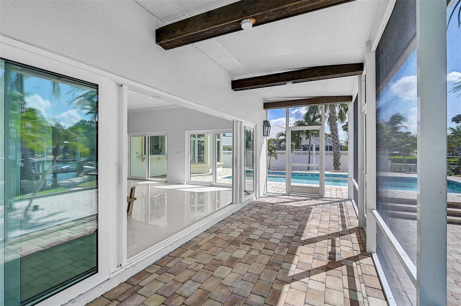 BAY ISLAND SHORES - Residential