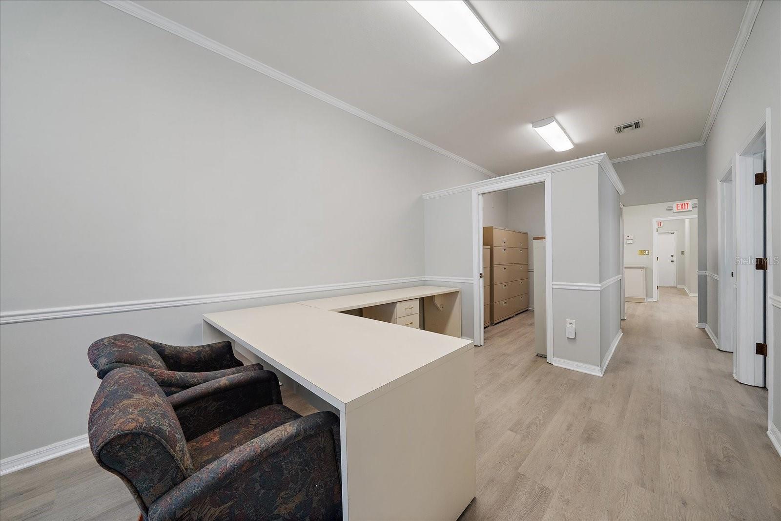 LAKESHORE VILLAGE PLAZA - Commercial Lease