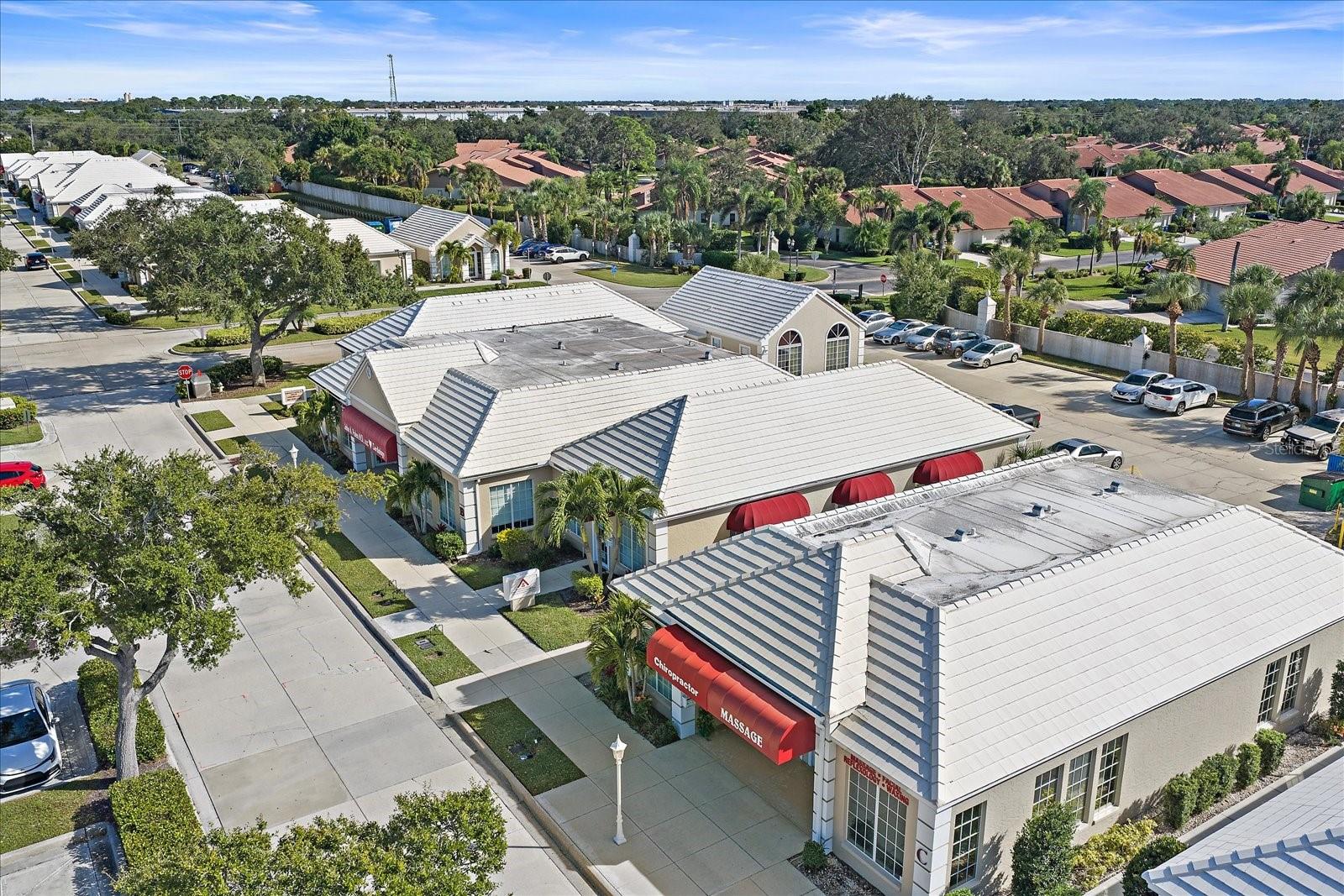 LAKESHORE VILLAGE PLAZA - Commercial Lease