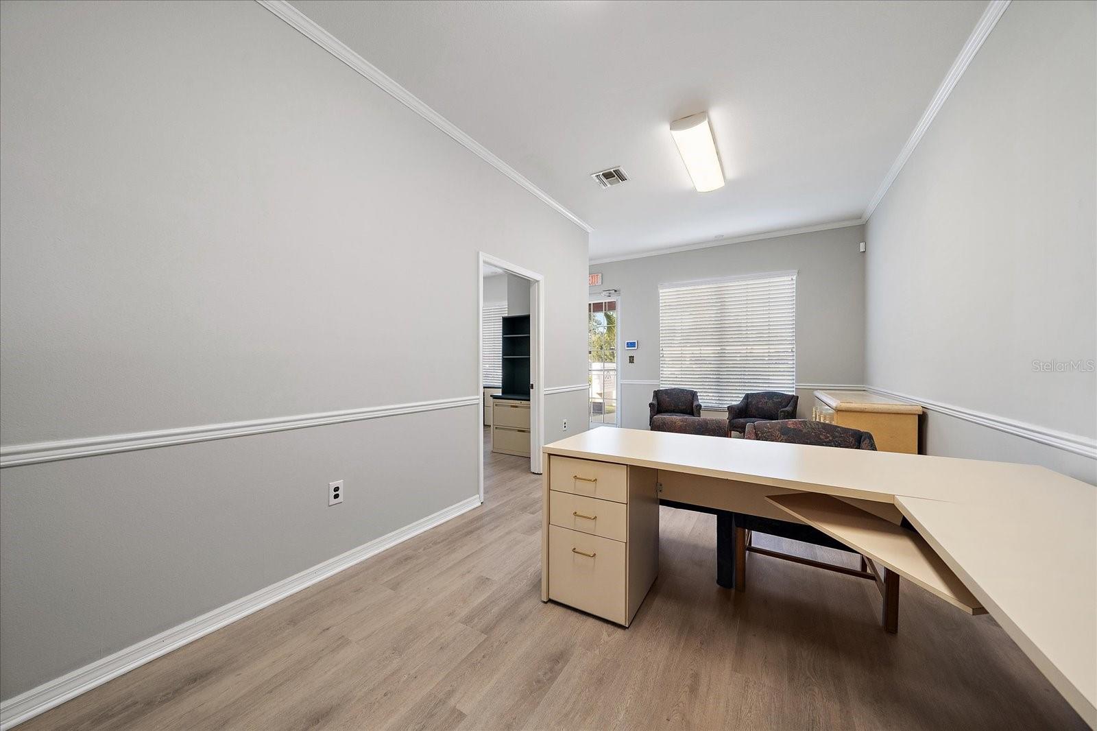 LAKESHORE VILLAGE PLAZA - Commercial Lease