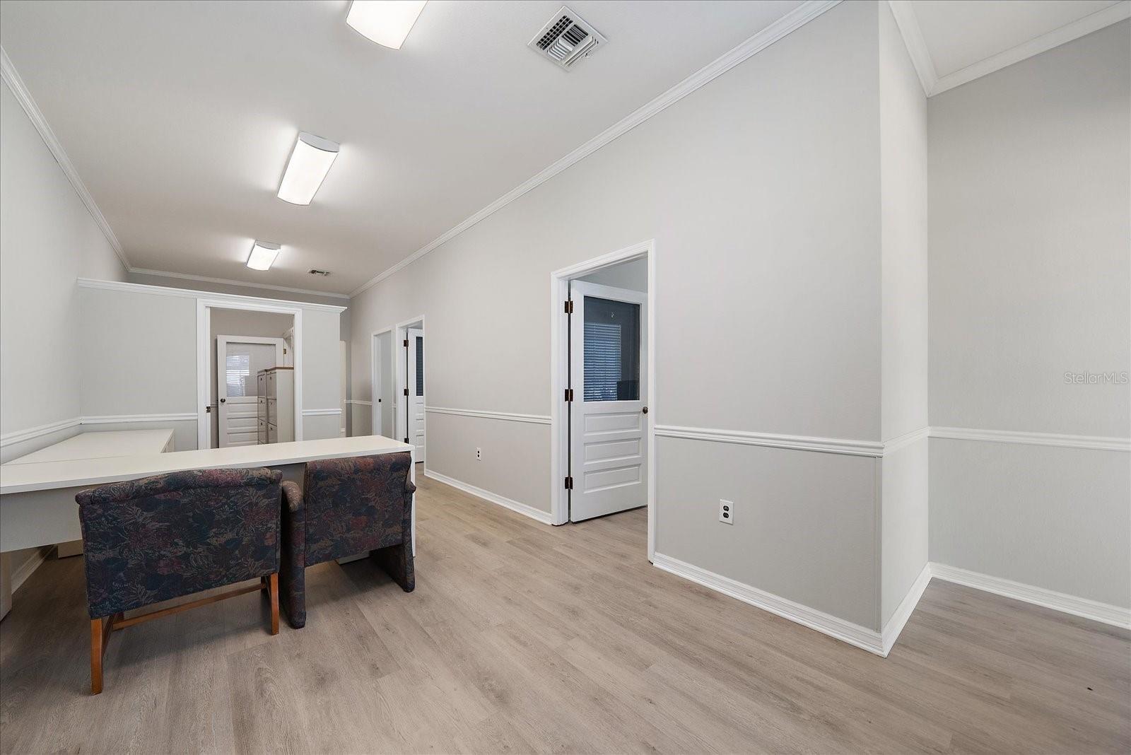 LAKESHORE VILLAGE PLAZA - Commercial Lease