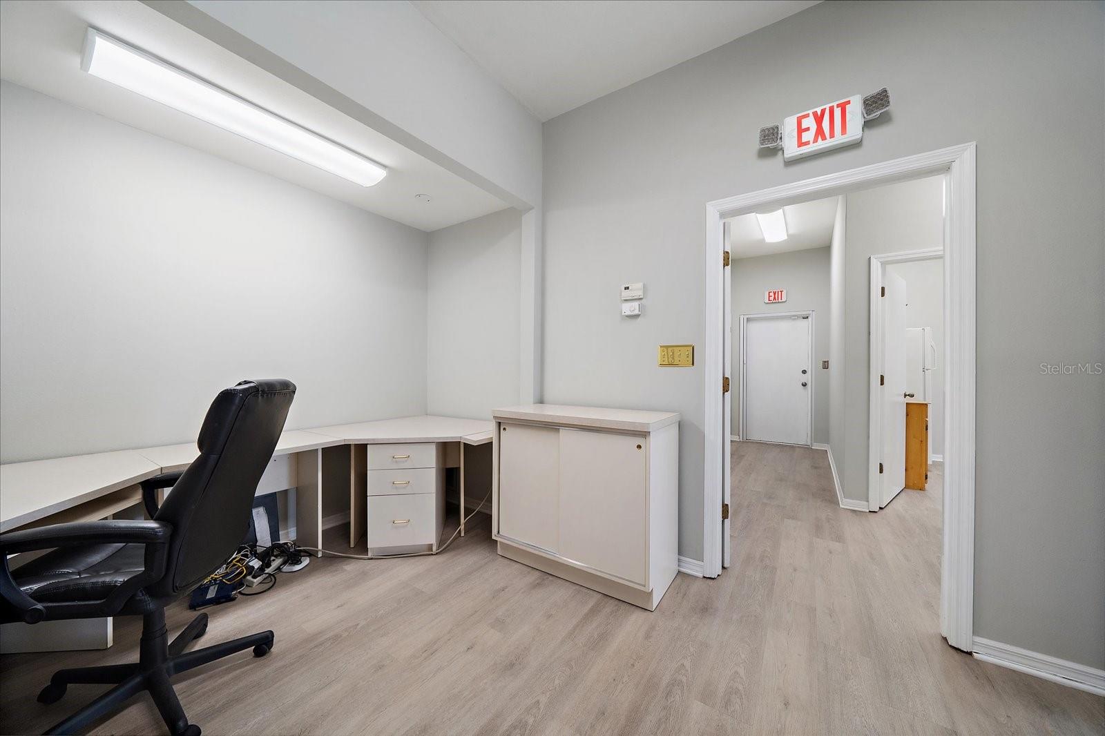 LAKESHORE VILLAGE PLAZA - Commercial Lease