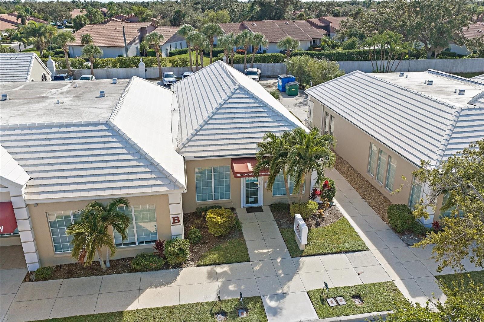 LAKESHORE VILLAGE PLAZA - Commercial Lease