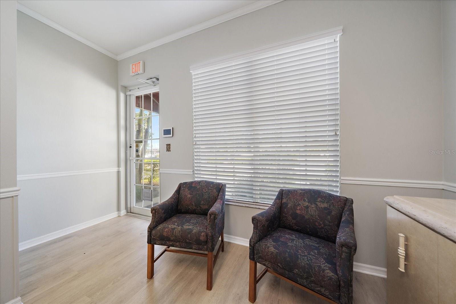 LAKESHORE VILLAGE PLAZA - Commercial Lease