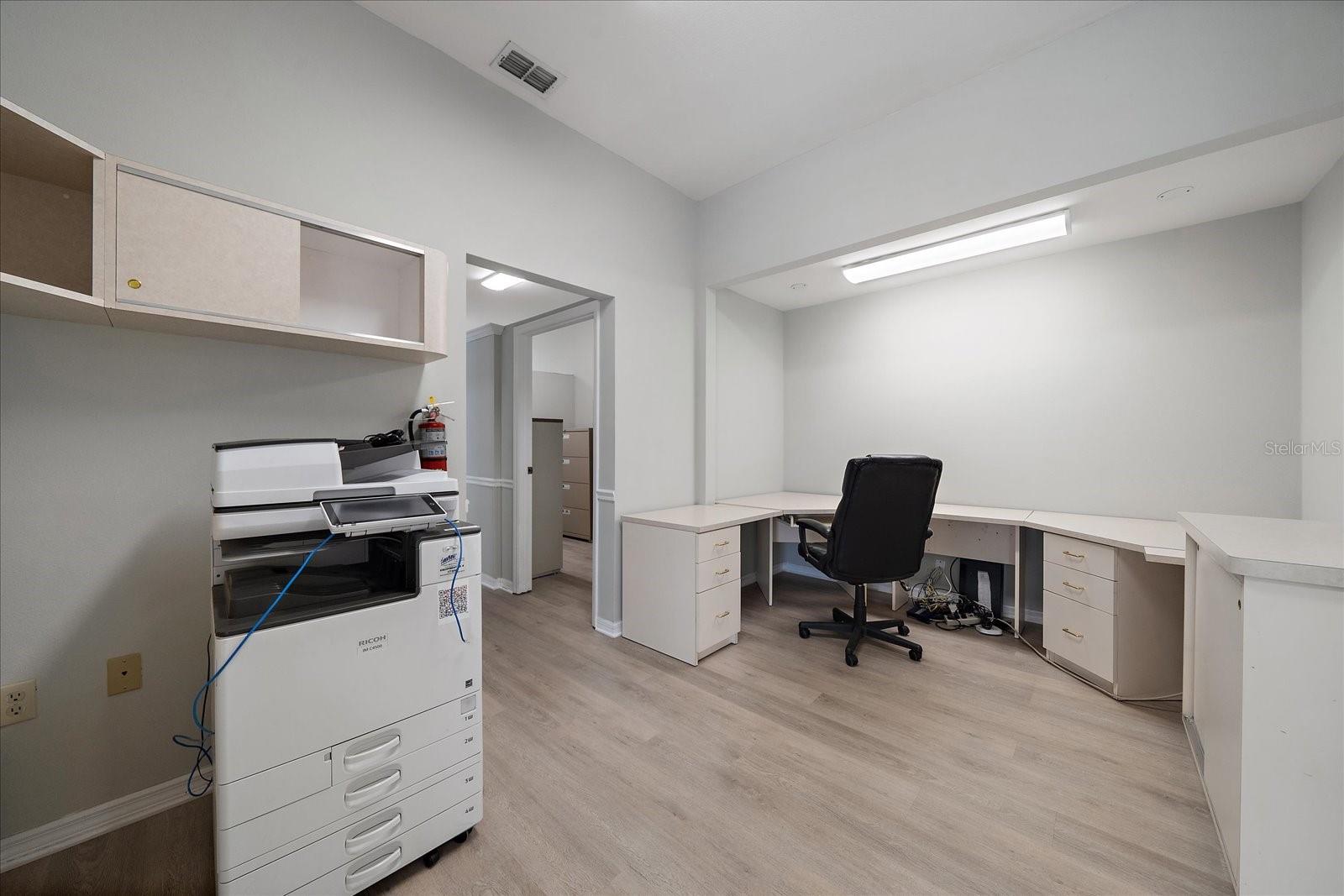 LAKESHORE VILLAGE PLAZA - Commercial Lease