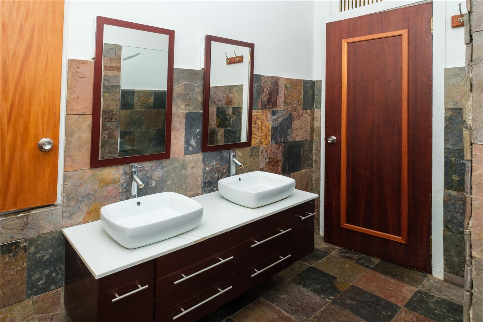 BARRIO SANTURCE SUR, SAN JUAN, PR - Residential