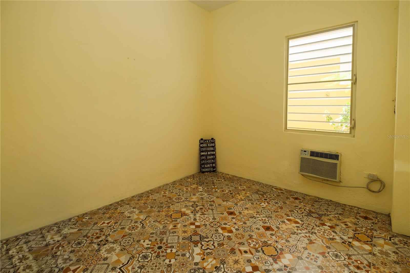 BARRIO SANTURCE SUR, SAN JUAN, PR - Residential