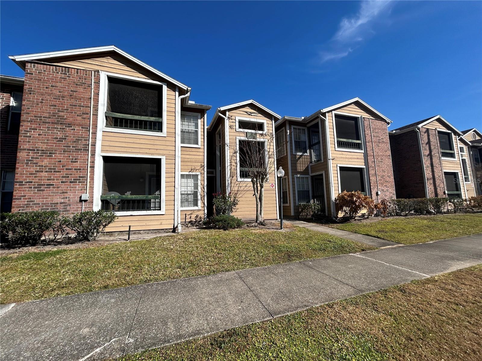 REGENCY GARDENS - Residential