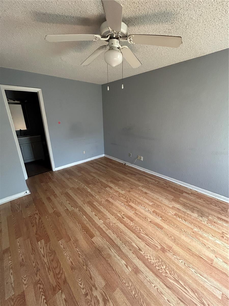 REGENCY GARDENS - Residential