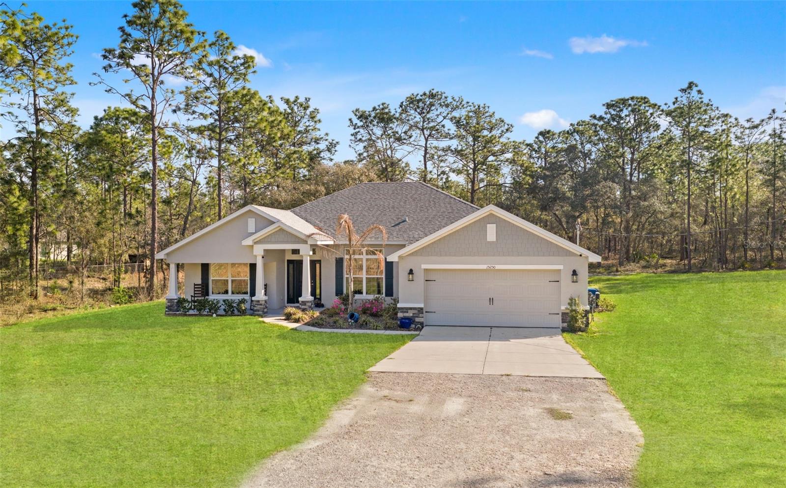 ROYAL HIGHLANDS - Residential