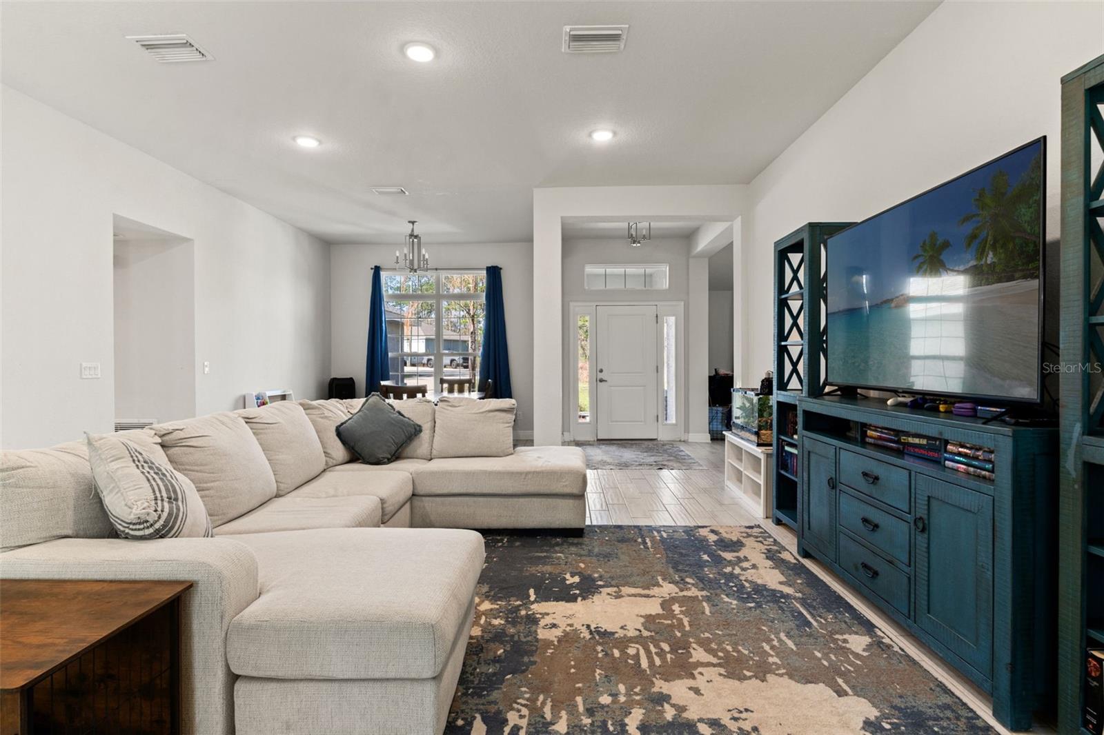 ROYAL HIGHLANDS - Residential