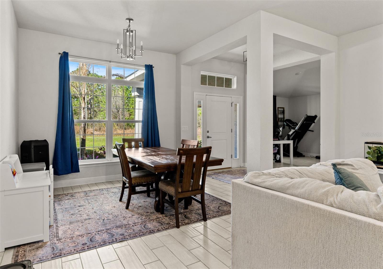 ROYAL HIGHLANDS - Residential