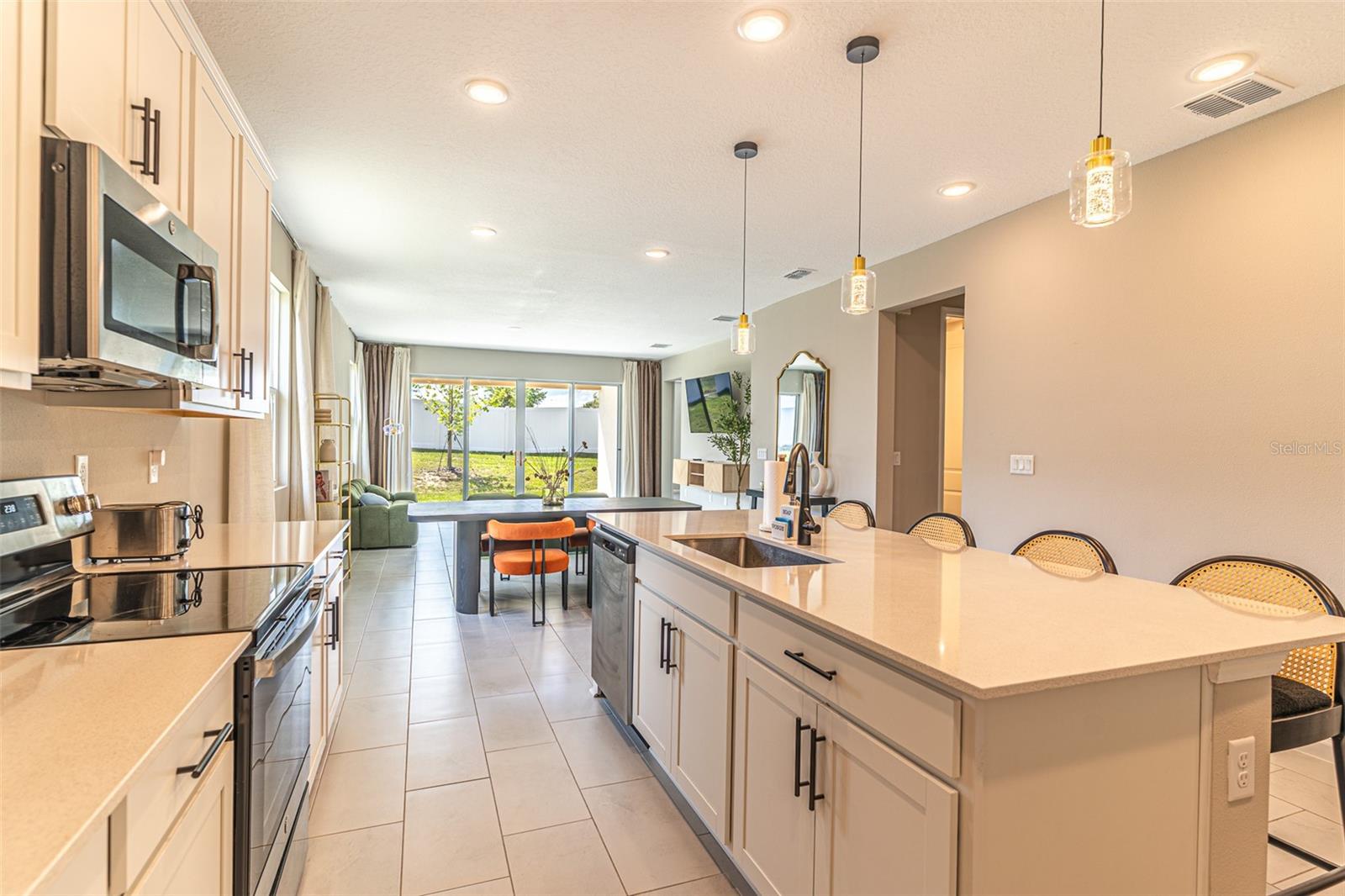 SEASONS AT HILLTOP - Residential