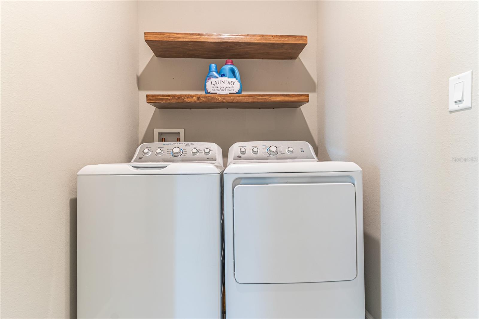 SEASONS AT HILLTOP - Residential