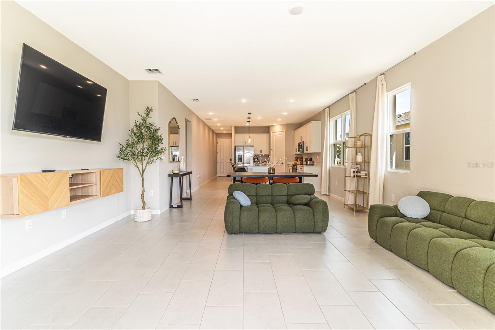 SEASONS AT HILLTOP - Residential