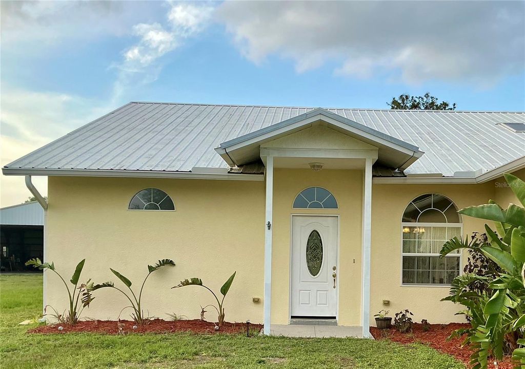 Photo of 4353 Hidden River Road, Sarasota, FL 34240 (MLS # A4654444)