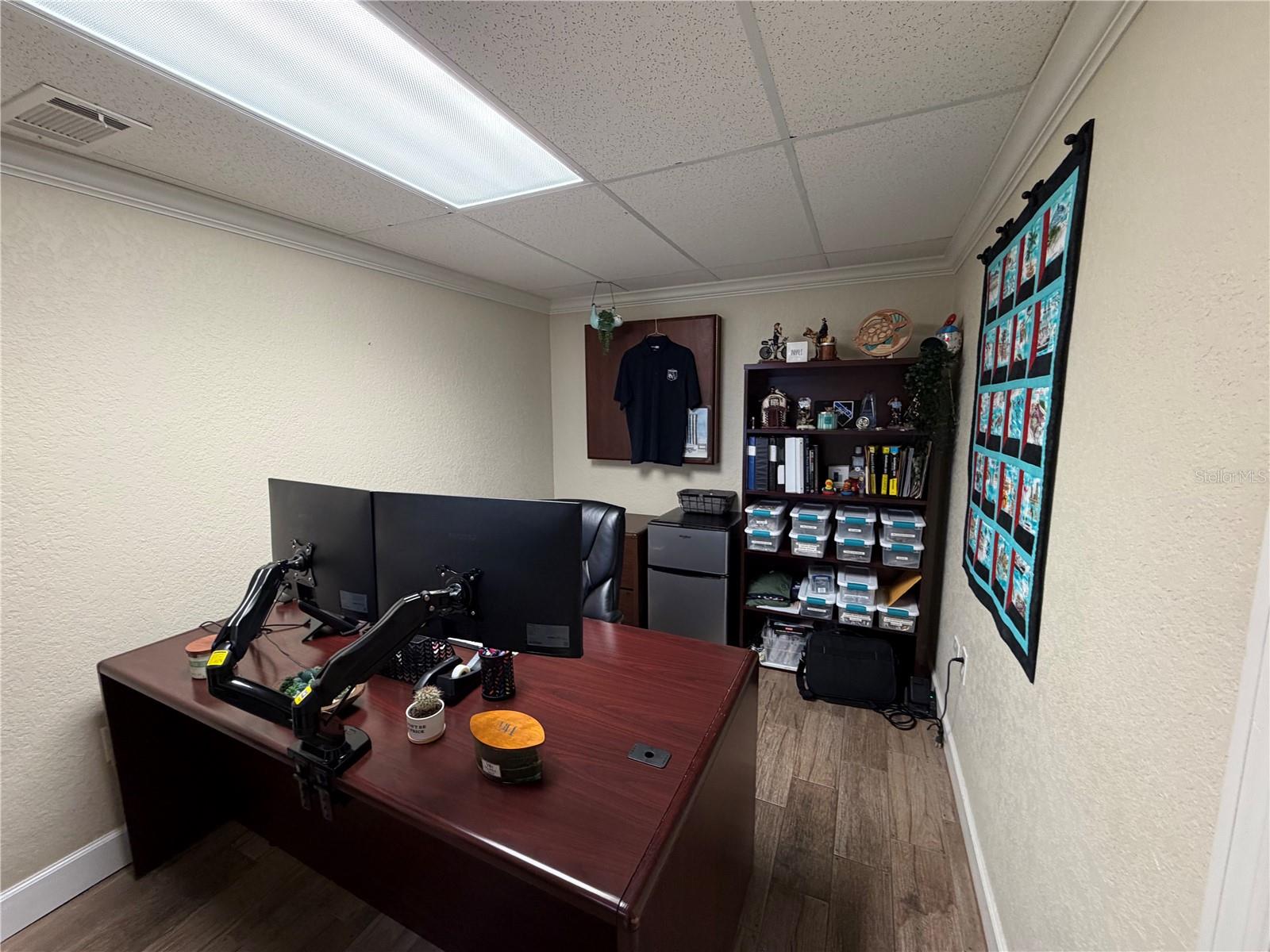 1302 W BUSCH BOULEVARD