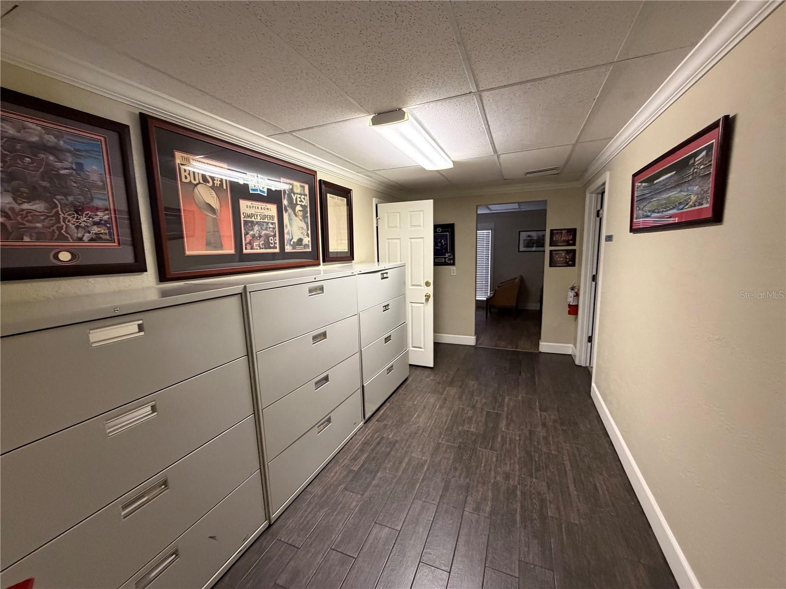 TAMPAS NORTH SIDE COUNTRY CLU - Commercial Sale