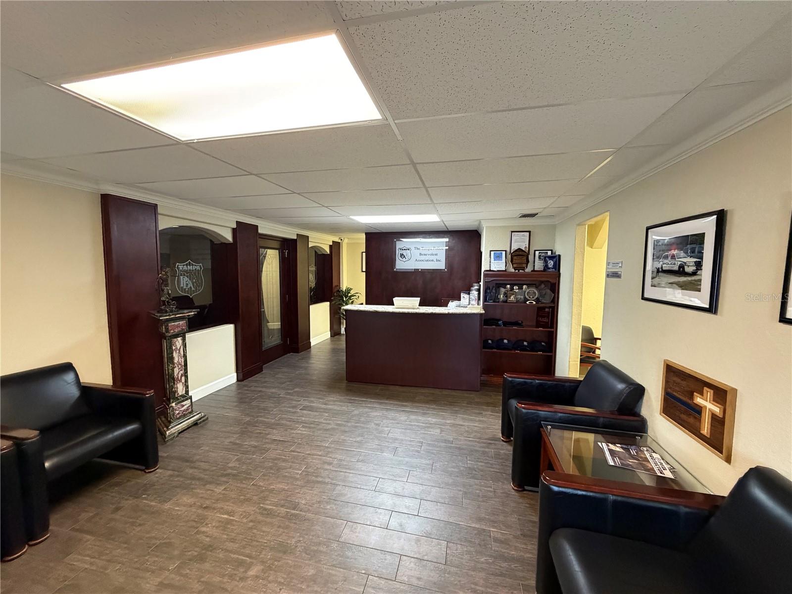 1302 W BUSCH BOULEVARD