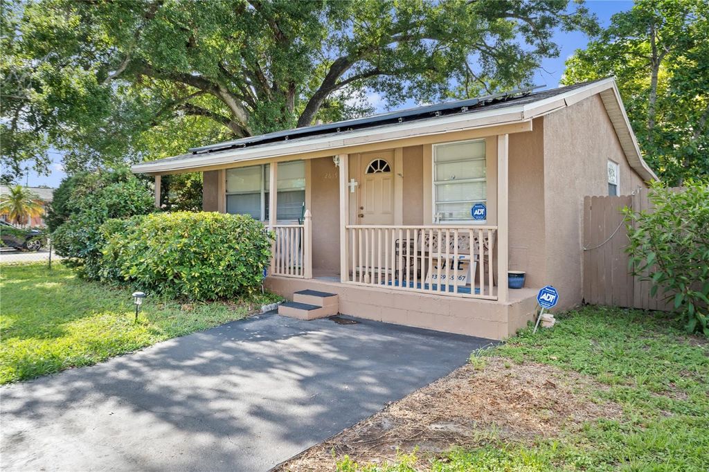 Photo of 2615 W Comanche Avenue, Tampa, FL 33614 (MLS # TB8529327)