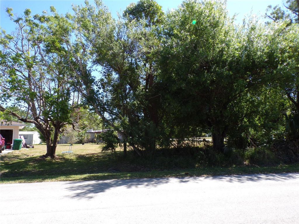 Photo of 4704 Fairway Drive N, Punta Gorda, FL 33982 (MLS # C7507296)