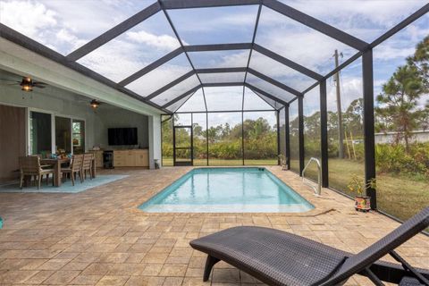 A home in PORT CHARLOTTE