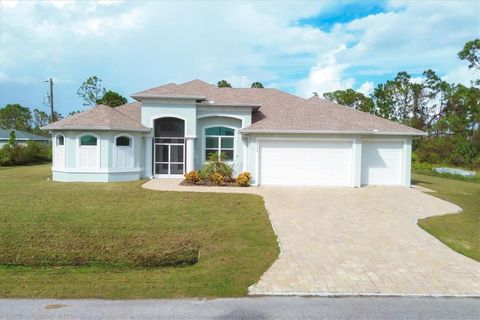 A home in PORT CHARLOTTE