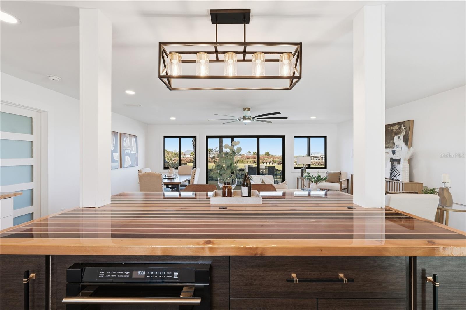 HATCHES HOMESTEAD & LOWDS - Residential