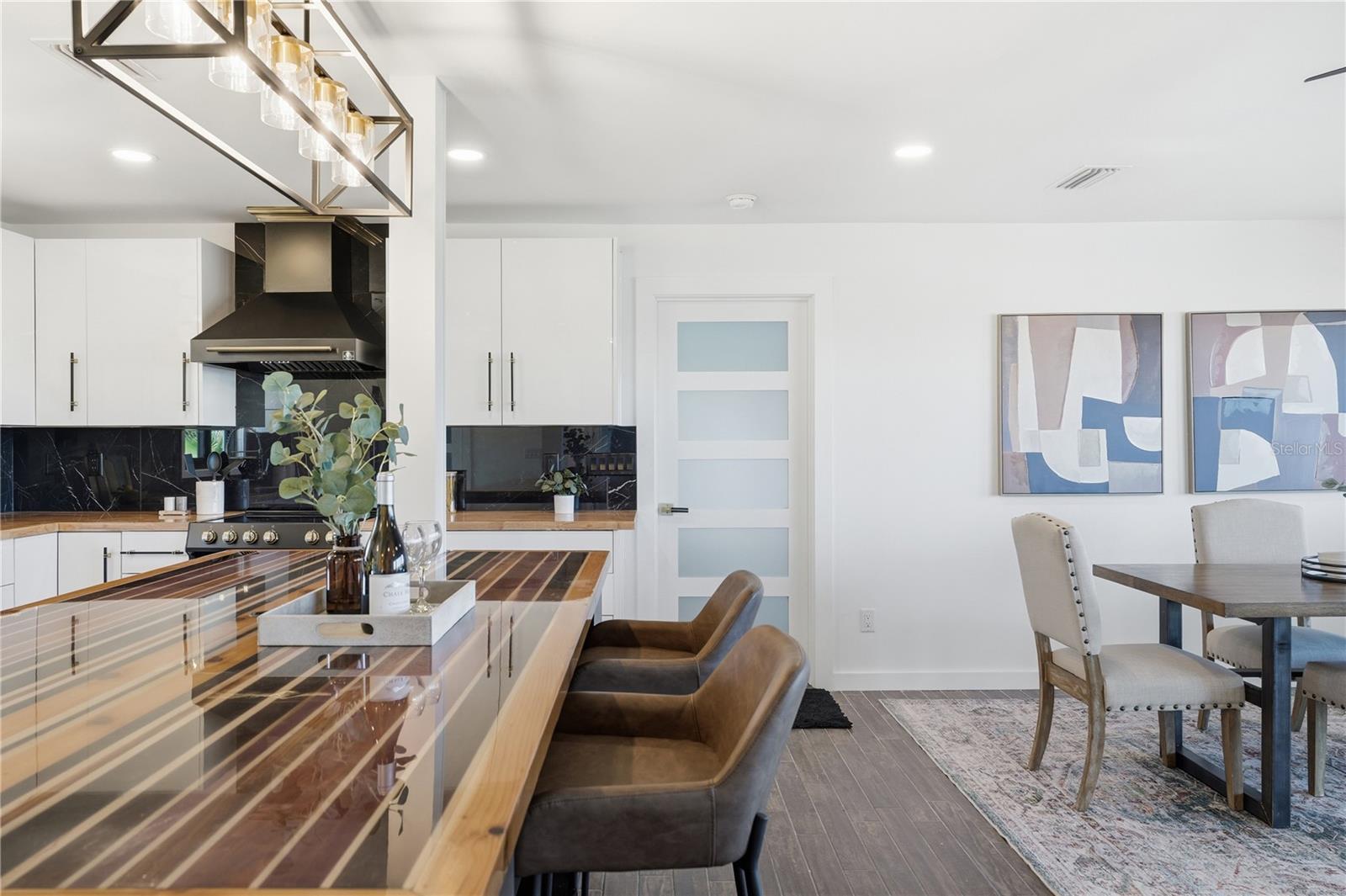 HATCHES HOMESTEAD & LOWDS - Residential