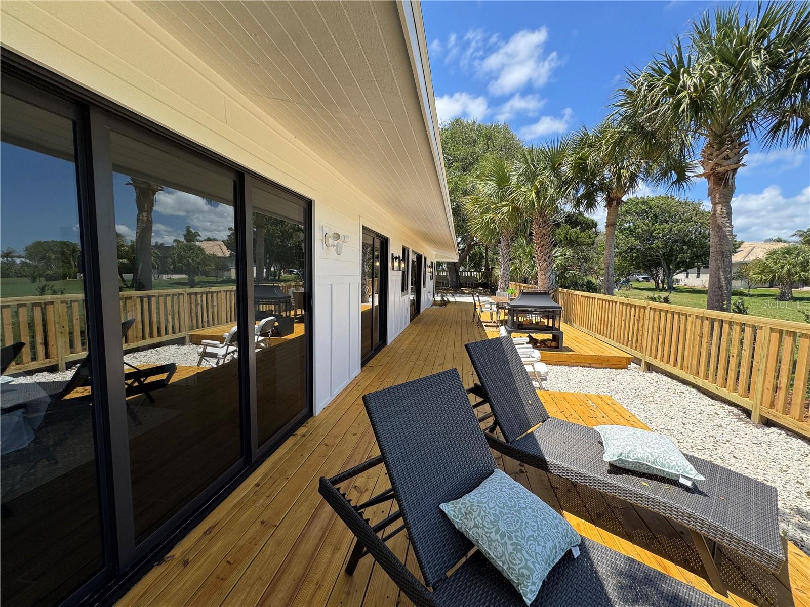 HATCHES HOMESTEAD & LOWDS - Residential