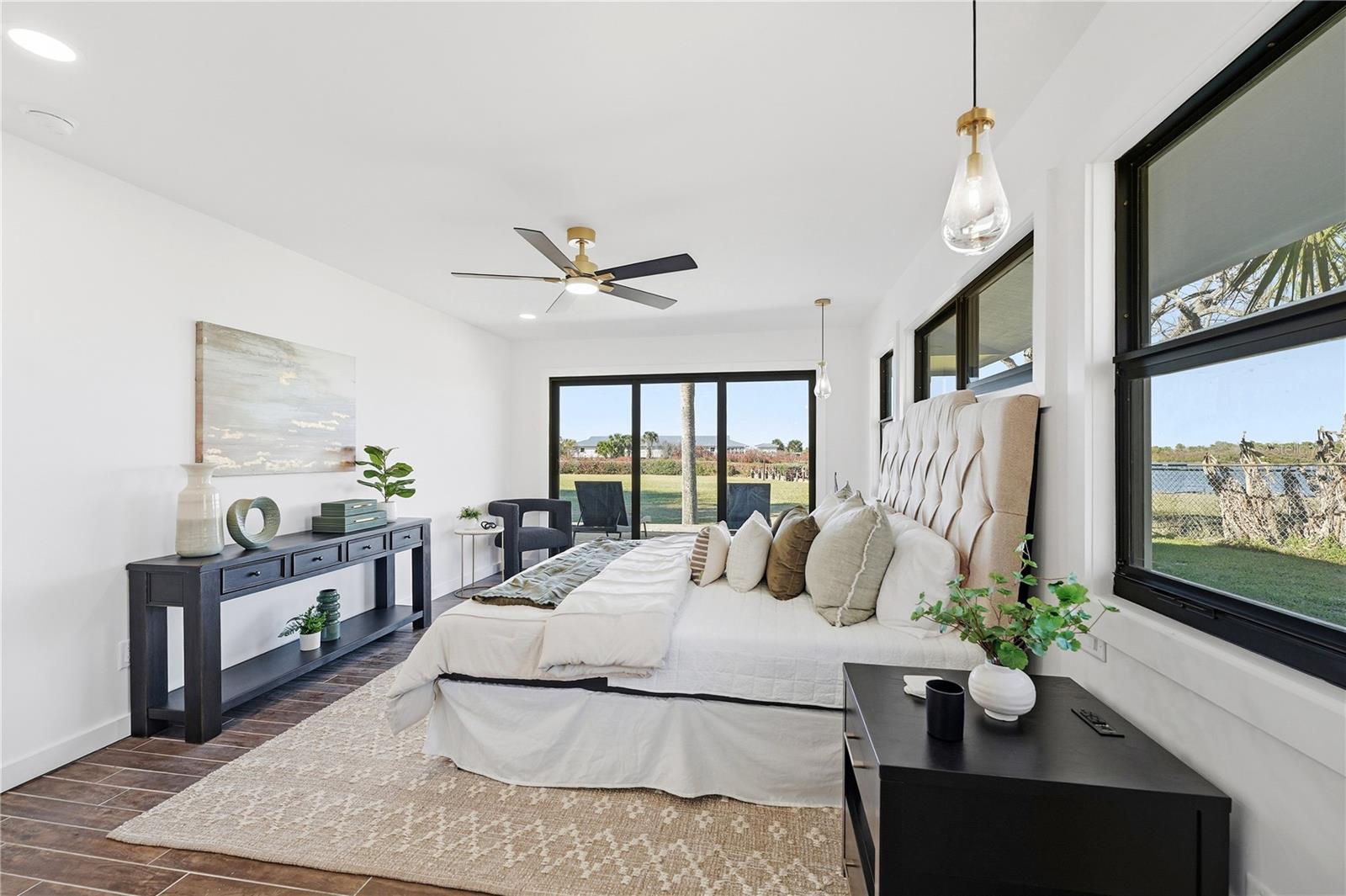 HATCHES HOMESTEAD & LOWDS - Residential