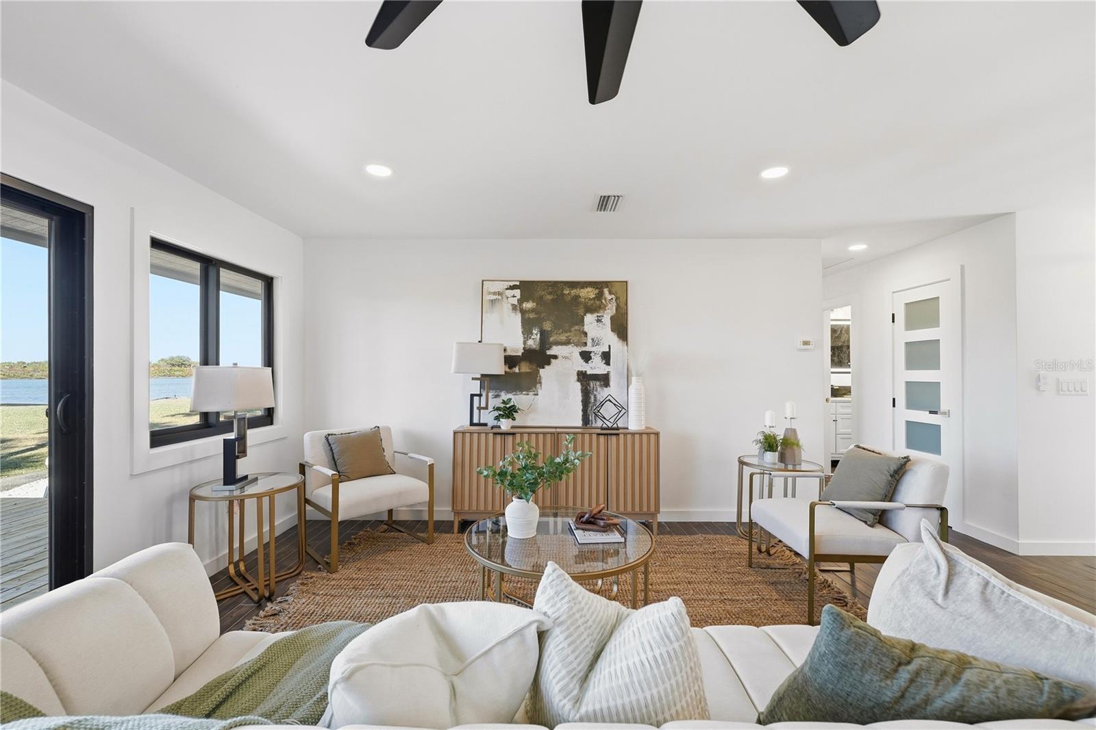 HATCHES HOMESTEAD & LOWDS - Residential