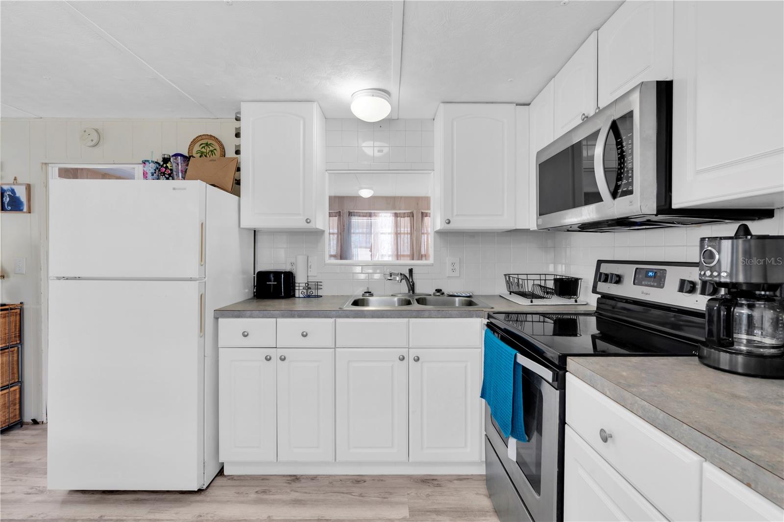 EAGLES NEST MOBILE HOME PARK UNREC - Residential