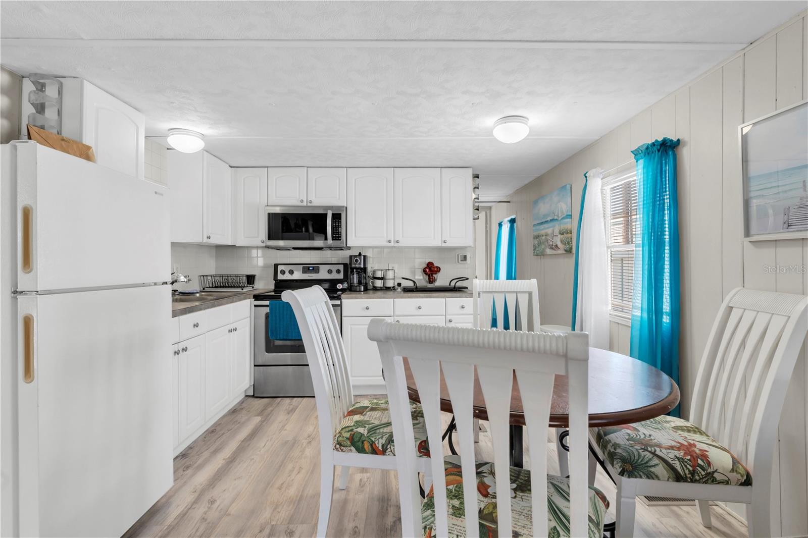 EAGLES NEST MOBILE HOME PARK UNREC - Residential