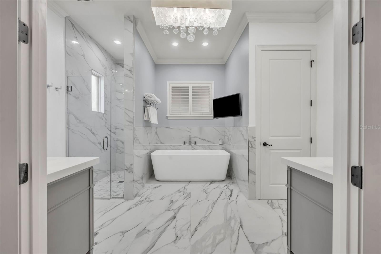 FONTAINEBLEAU - Residential