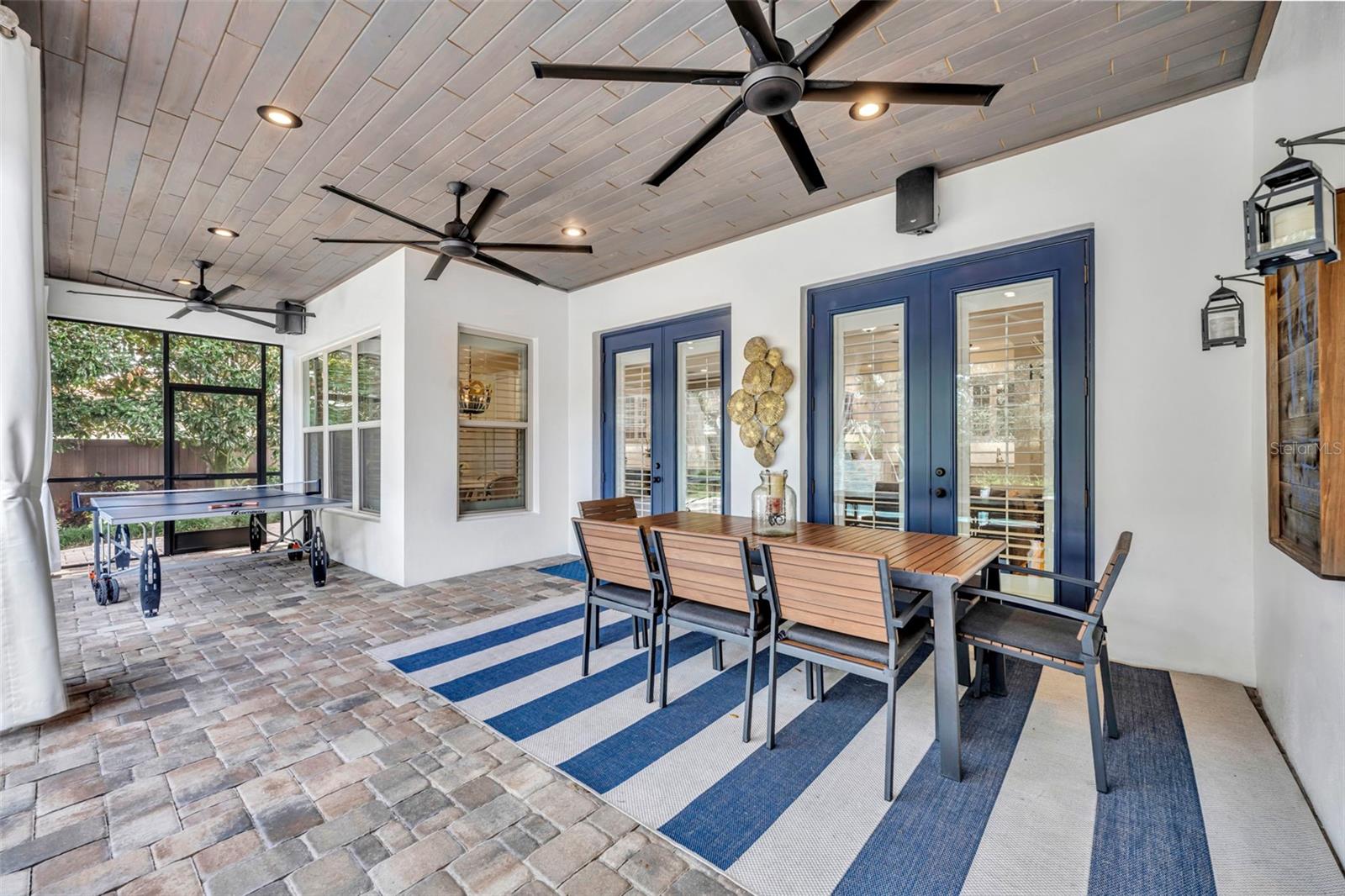 FONTAINEBLEAU - Residential