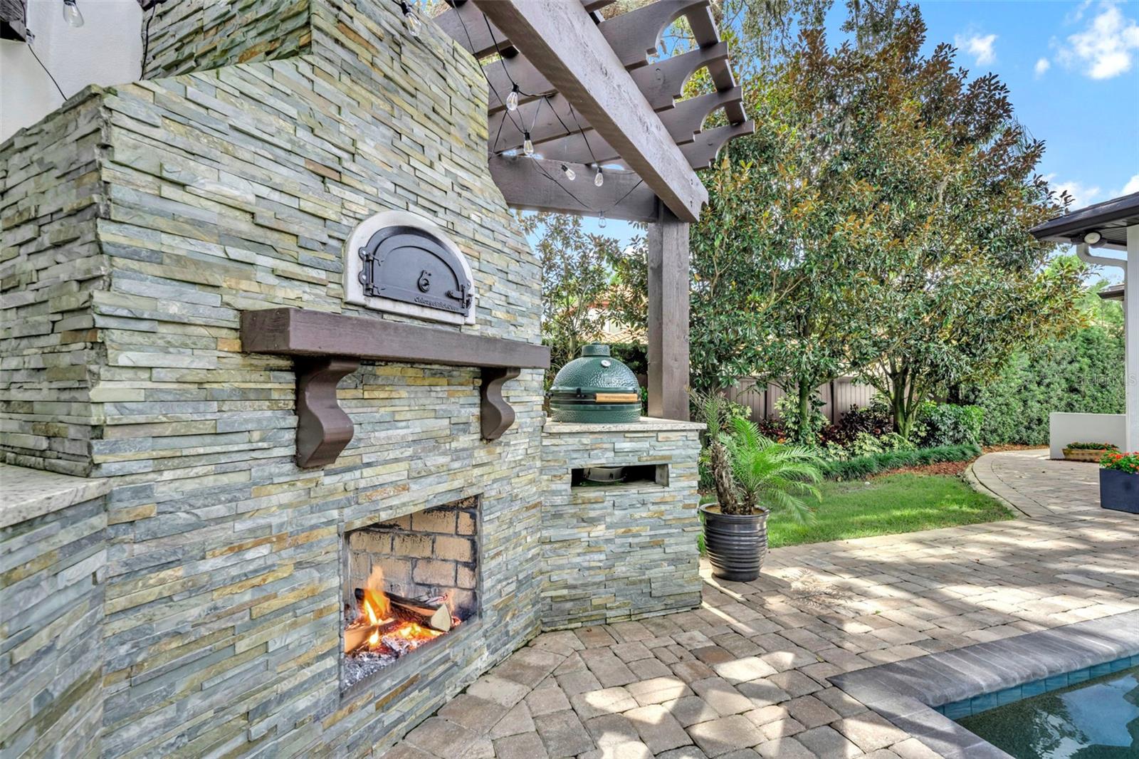 FONTAINEBLEAU - Residential