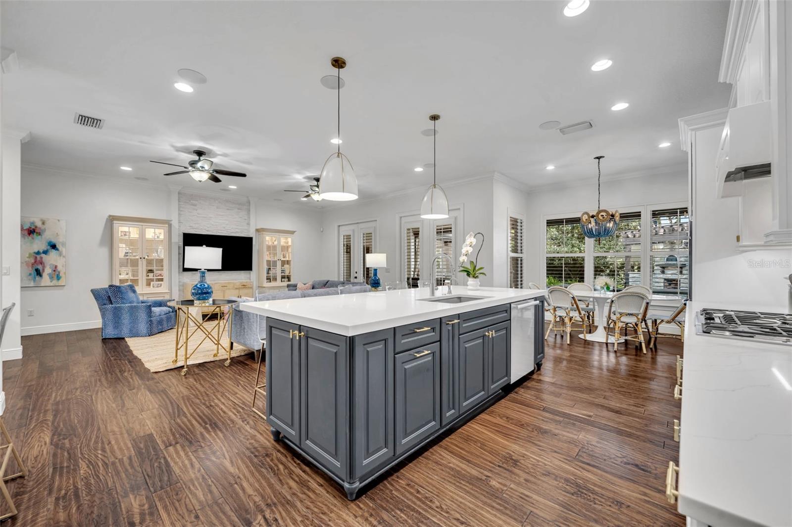 FONTAINEBLEAU - Residential