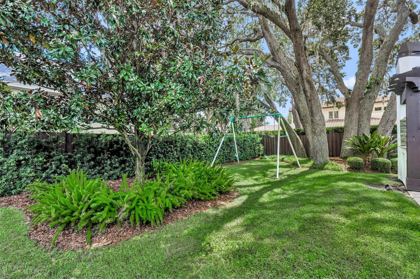 FONTAINEBLEAU - Residential
