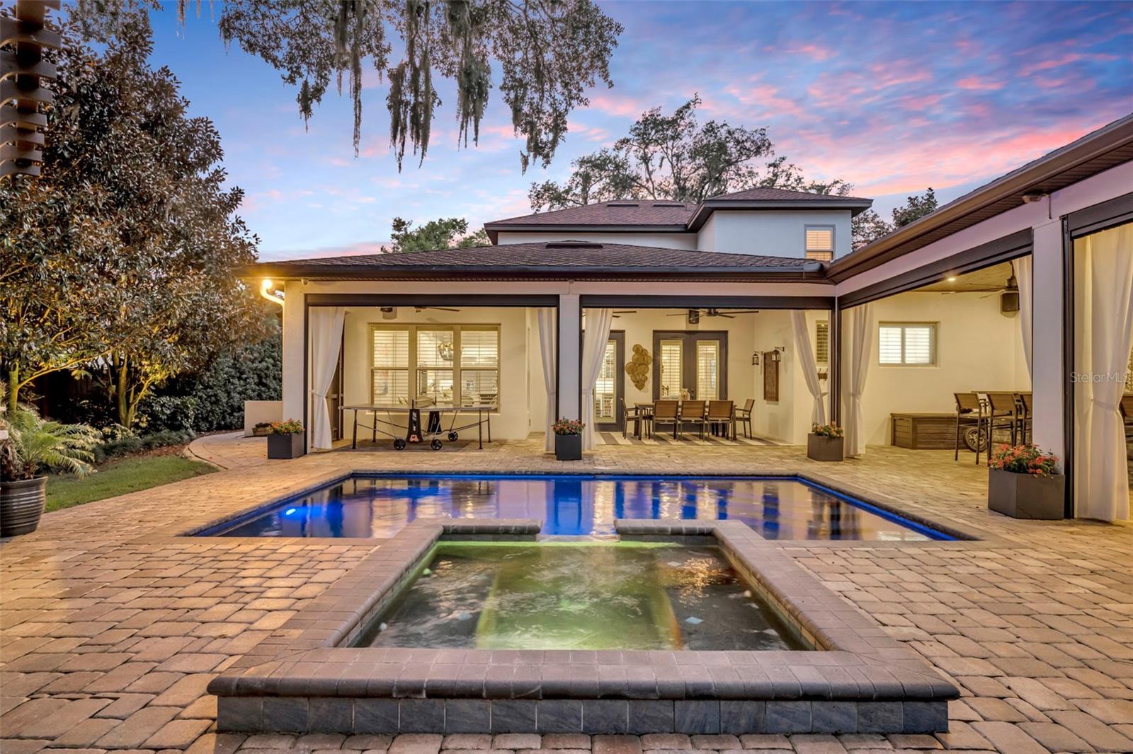 FONTAINEBLEAU - Residential