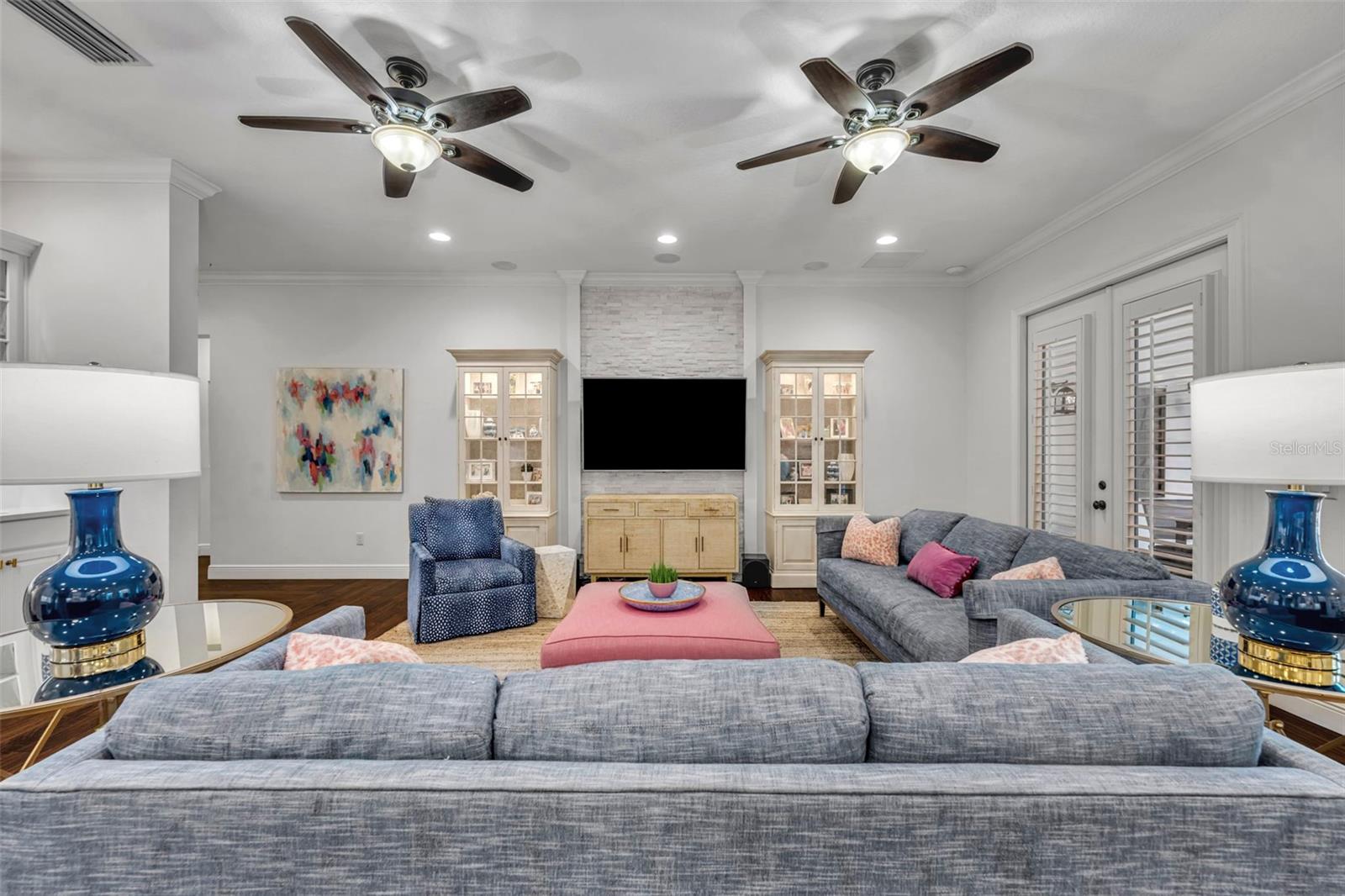 FONTAINEBLEAU - Residential