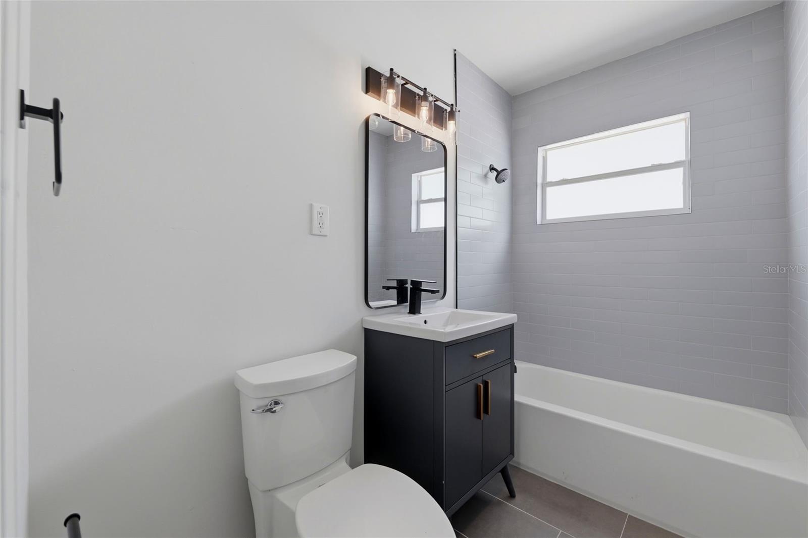 BARNARDS SUB D E - Residential