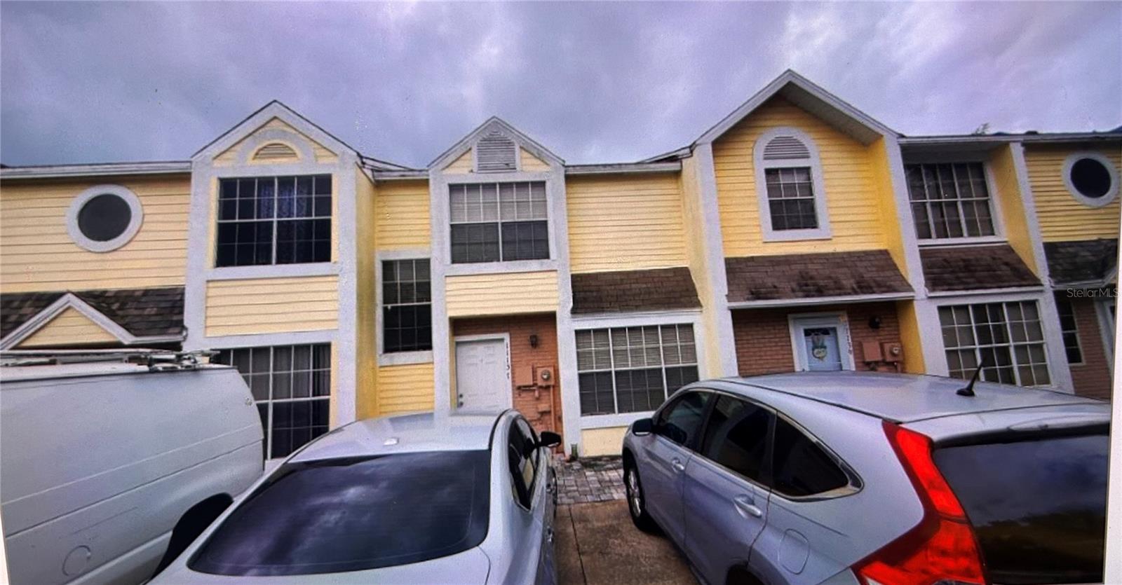 WINDSOR WALK - Residential