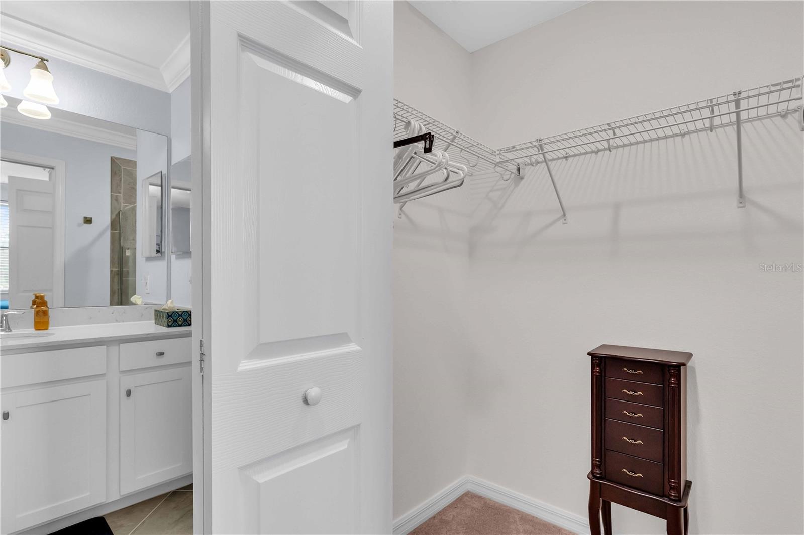 TERRACE IV AT LAKEWOOD NATIONAL PH II - Residential Lease