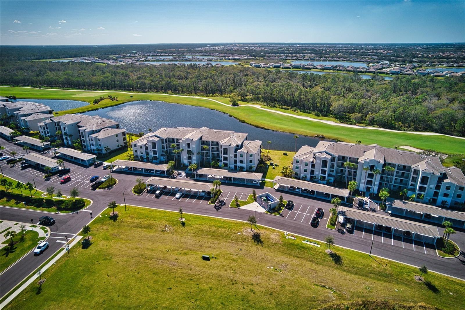 TERRACE IV AT LAKEWOOD NATIONAL PH II - Residential Lease