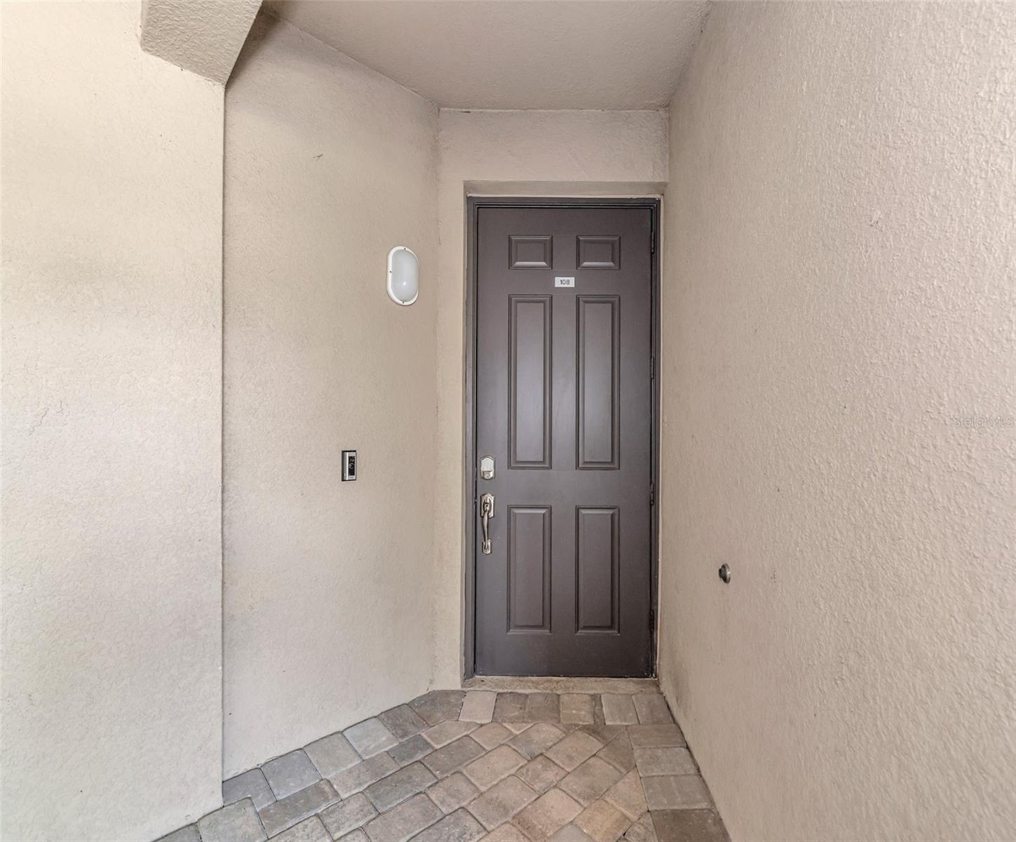 TERRACE IV AT LAKEWOOD NATIONAL PH II - Residential Lease